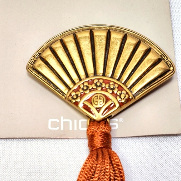 CHICO'S Asian Style Fan with Burnt Orange Tassell Brooch - Picture 2 of 8